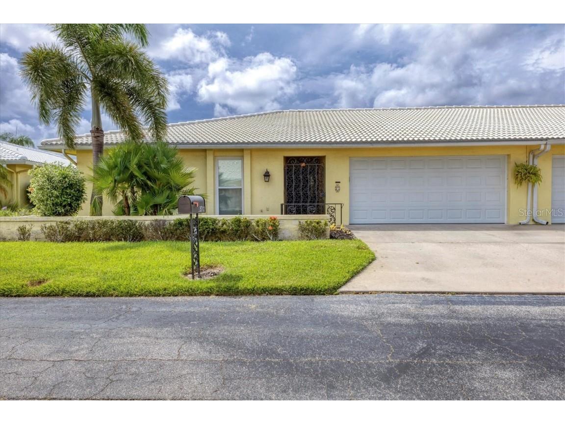 3712 Hampshire Lane #5623 Sarasota FL 34232 A4664781 image1