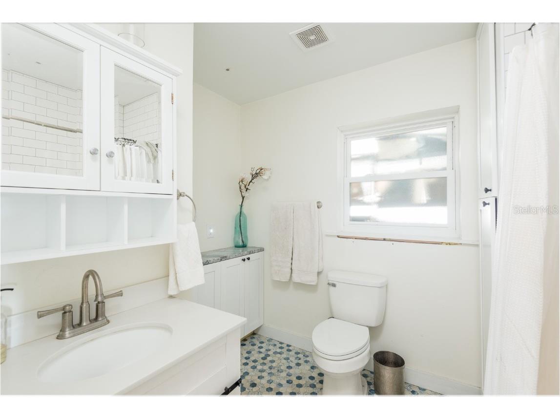 3712 N Clearfield Avenue Tampa FL 33603 TB8433586 image19