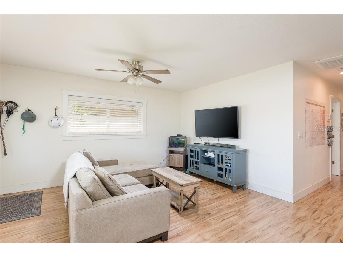 3712 N Clearfield Avenue Tampa FL 33603 TB8433586 image5