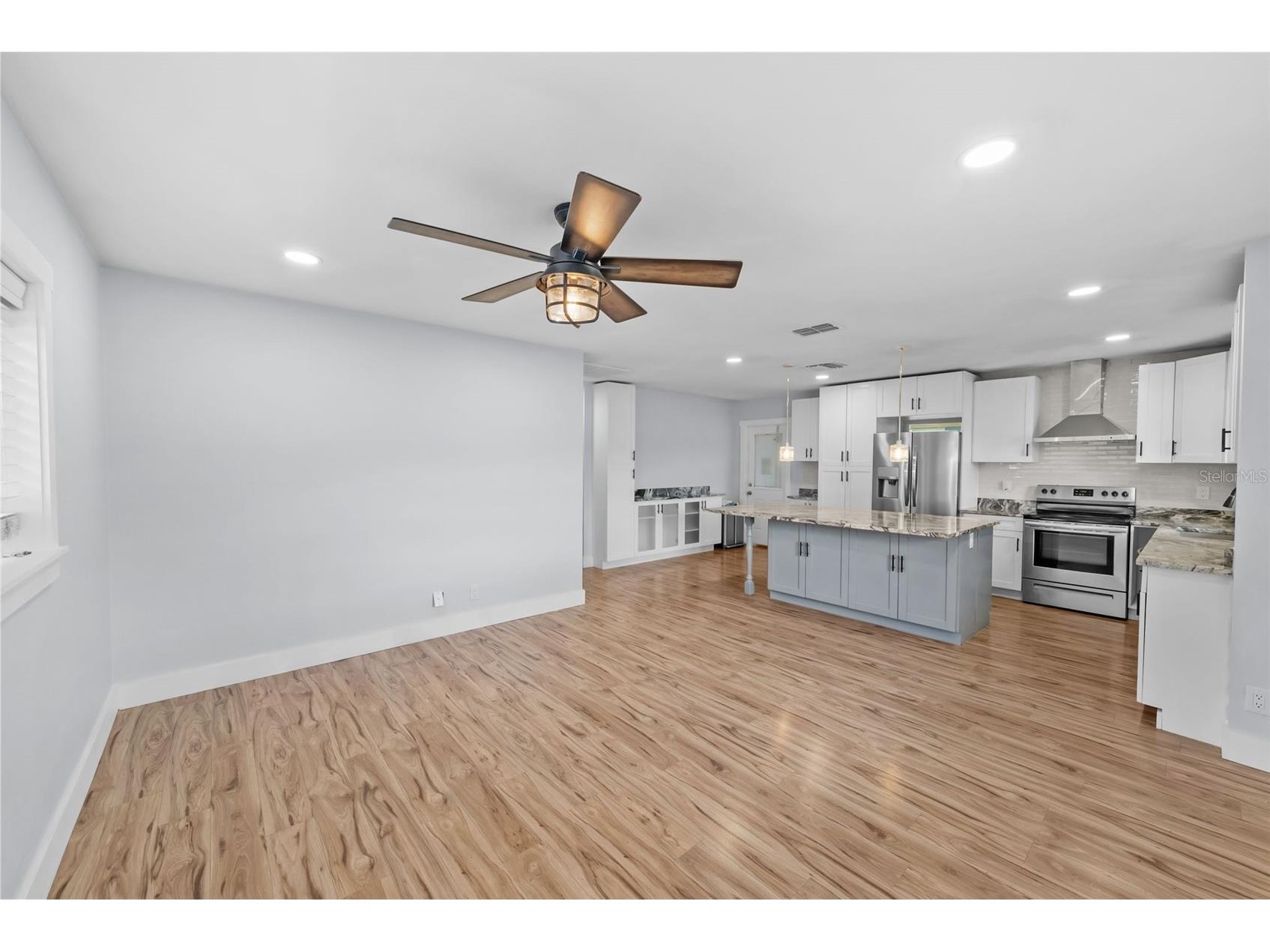 3712 N Clearfield Avenue Tampa FL 33603 TB8519562 image3