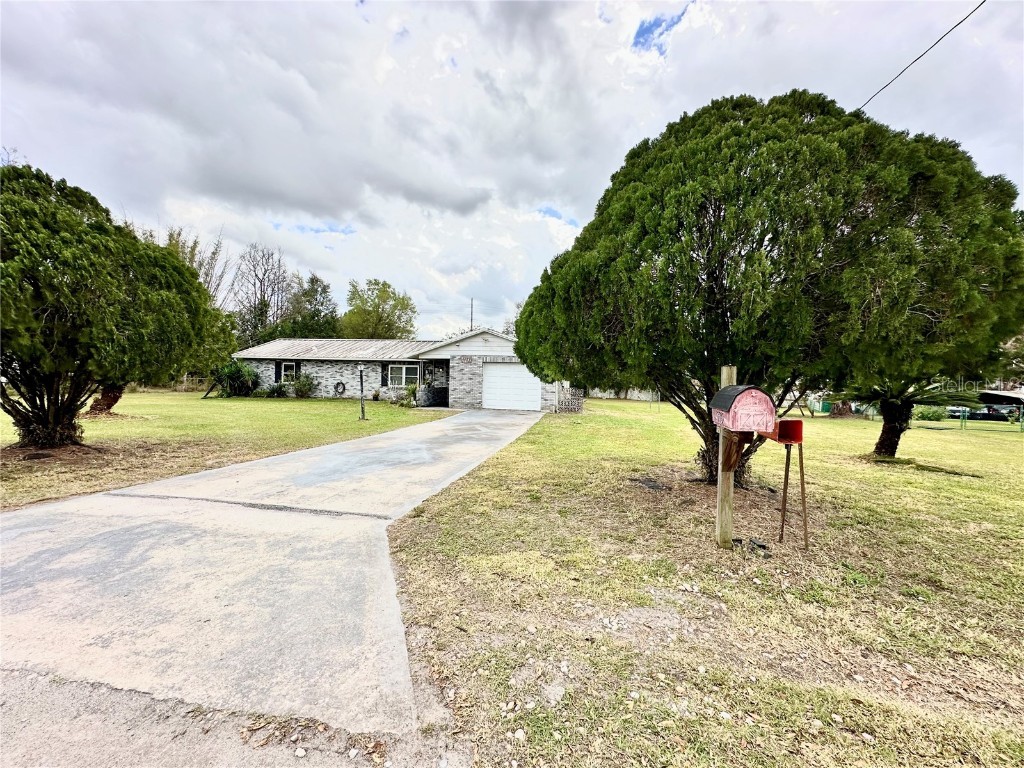37122 Rutledge Drive Zephyrhills FL 33541 T3504232 image1