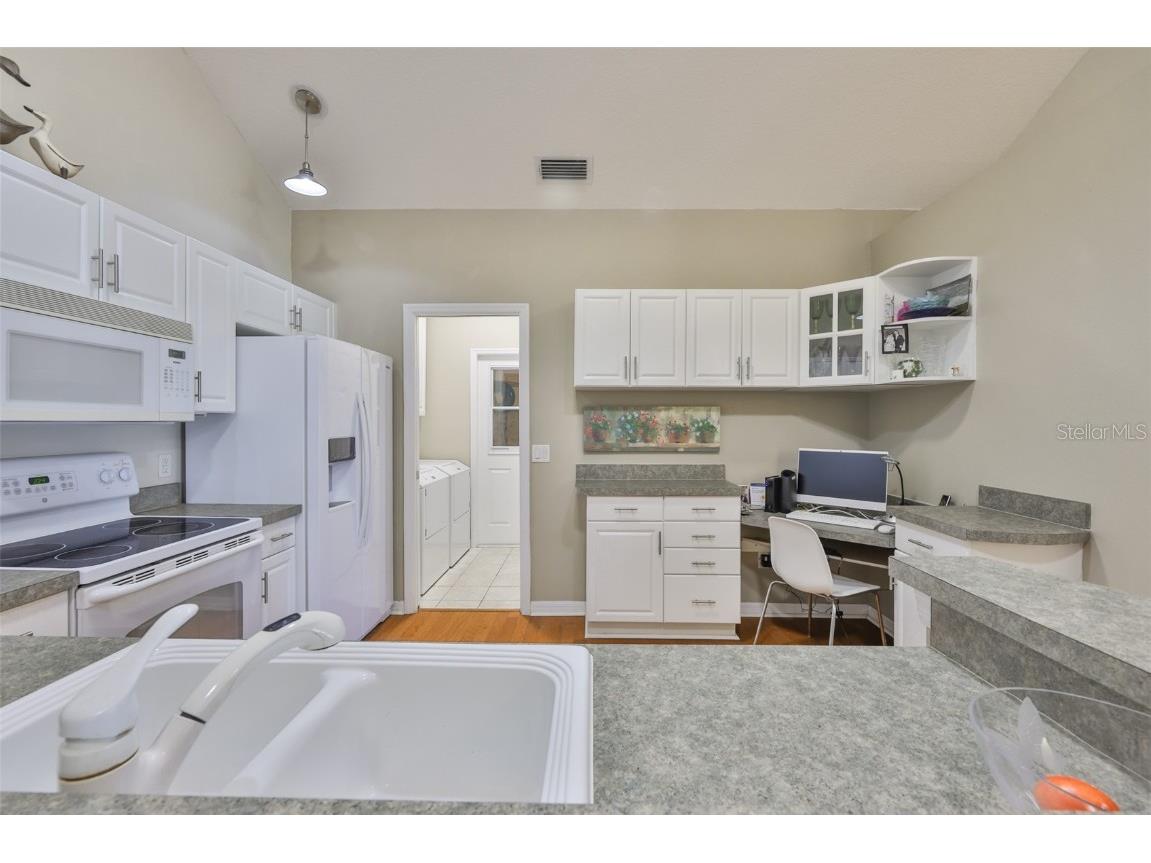 3713 Mollie Lane Ruskin FL 33573 TB8449274 image18