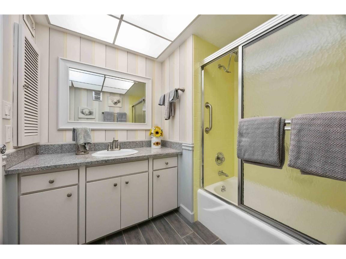 3713 Somerville Drive #1512 Sarasota FL 34232 A4673442 image13