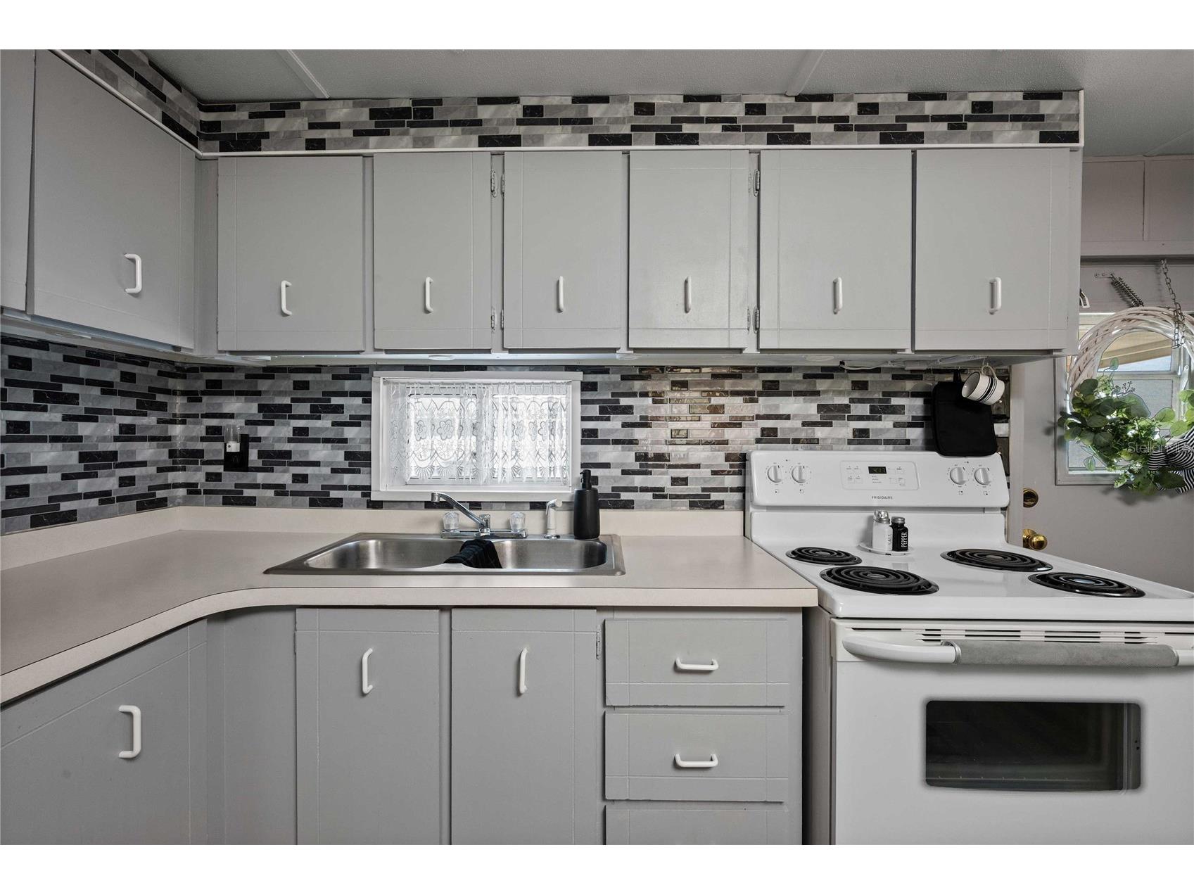 37135 Sandra Avenue Zephyrhills FL 33542 TB8503199 image6