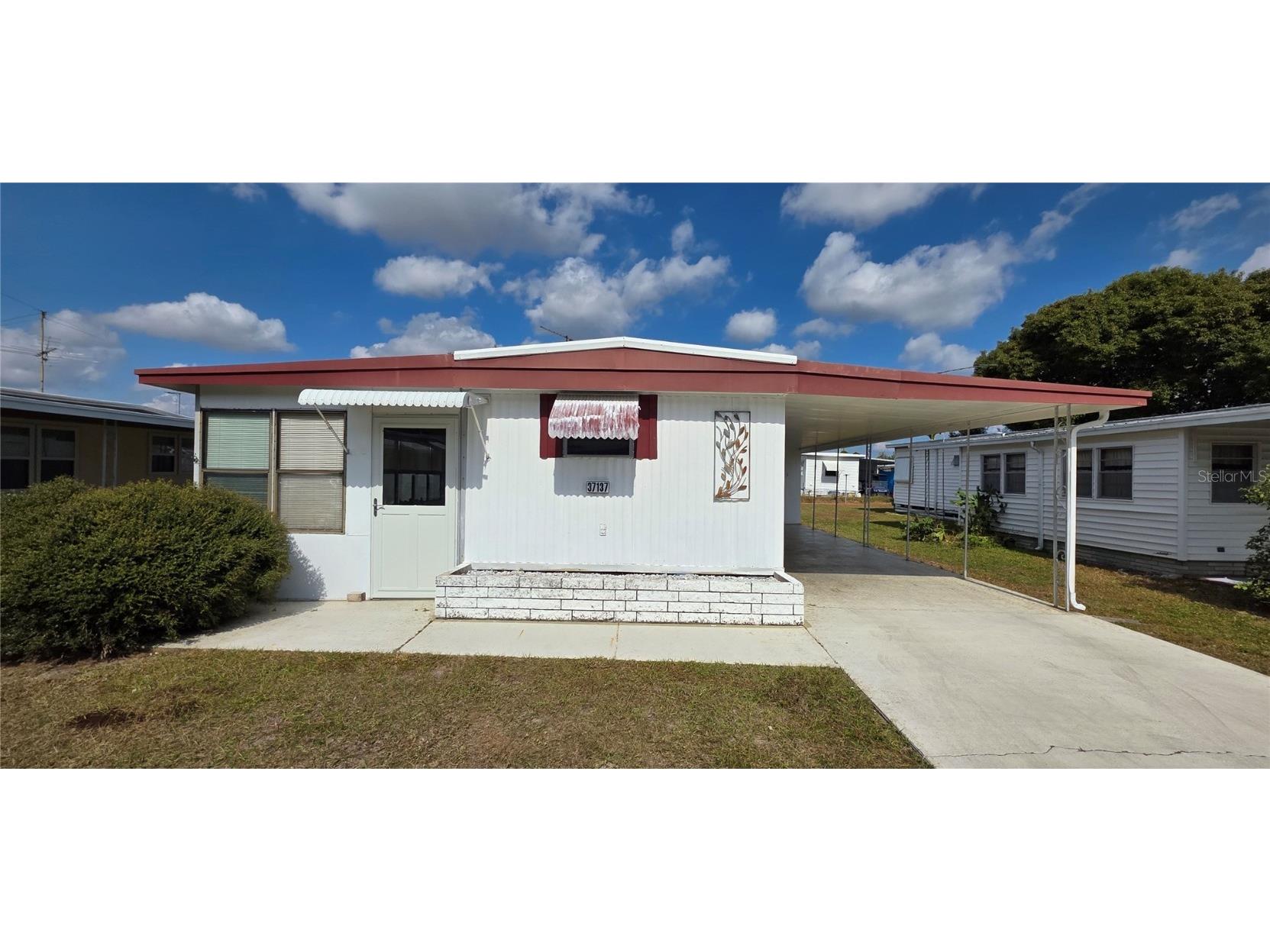 37137 Lois Avenue Zephyrhills FL 33542 TB8448870 image1