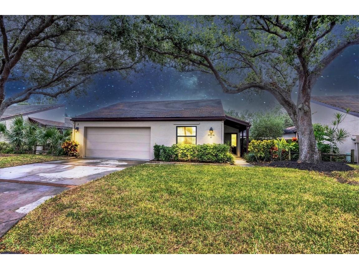 3714 Glen Oaks Manor Drive Sarasota FL 34232 A4670977 image1
