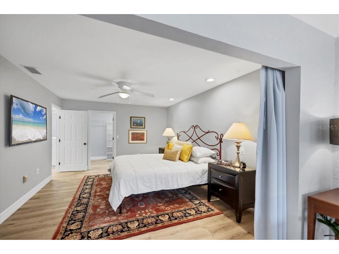 3714 Glen Oaks Manor Drive Sarasota FL 34232 A4670977 image25