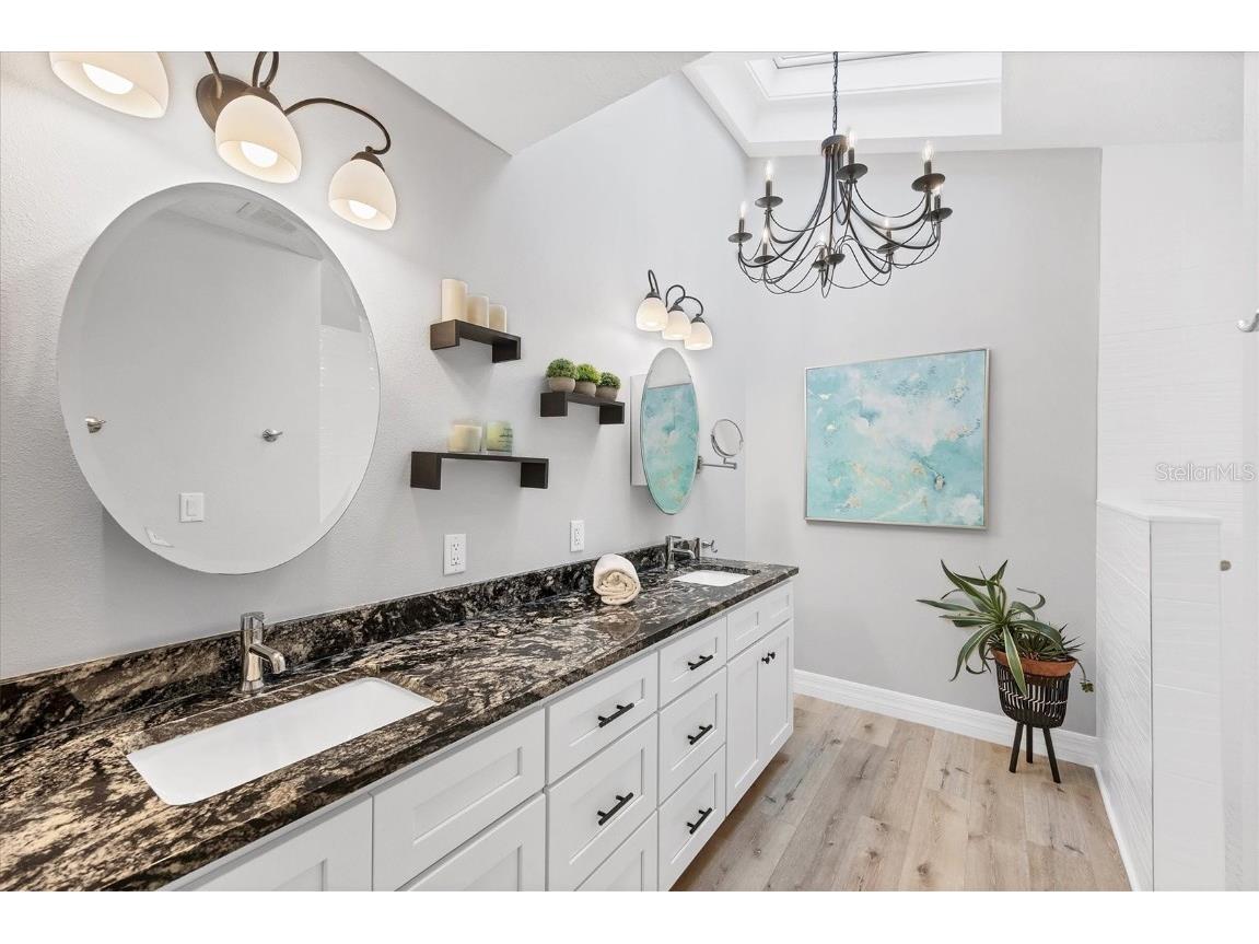 3714 Glen Oaks Manor Drive Sarasota FL 34232 A4670977 image28