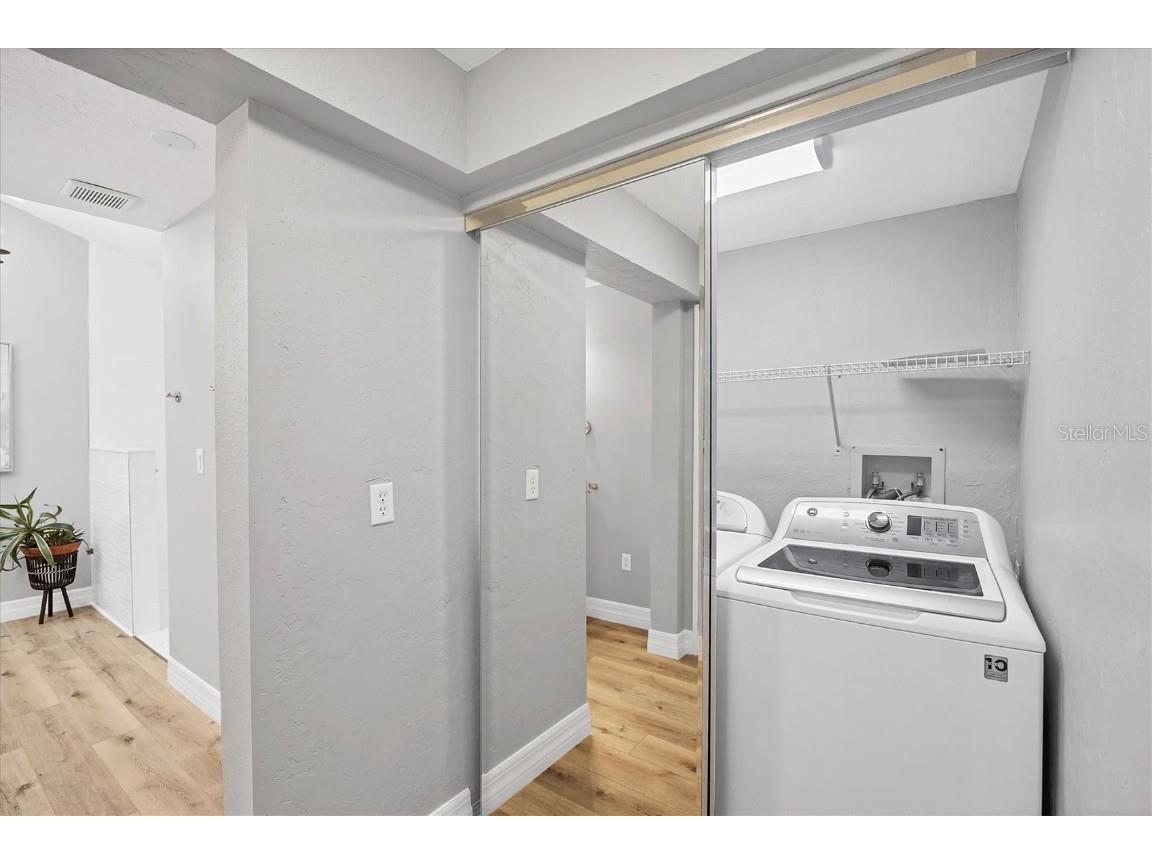 3714 Glen Oaks Manor Drive Sarasota FL 34232 A4670977 image37