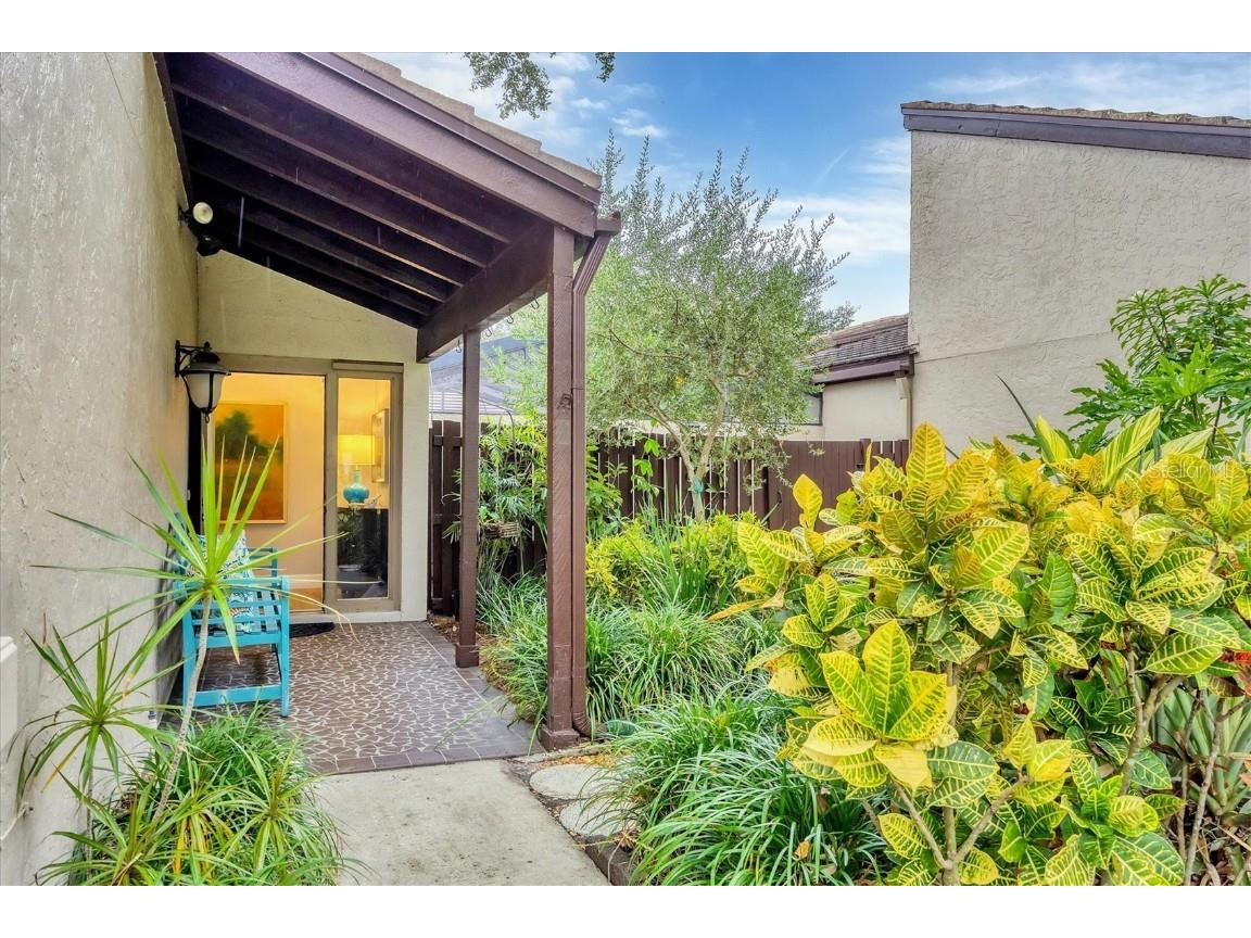 3714 Glen Oaks Manor Drive Sarasota FL 34232 A4670977 image8