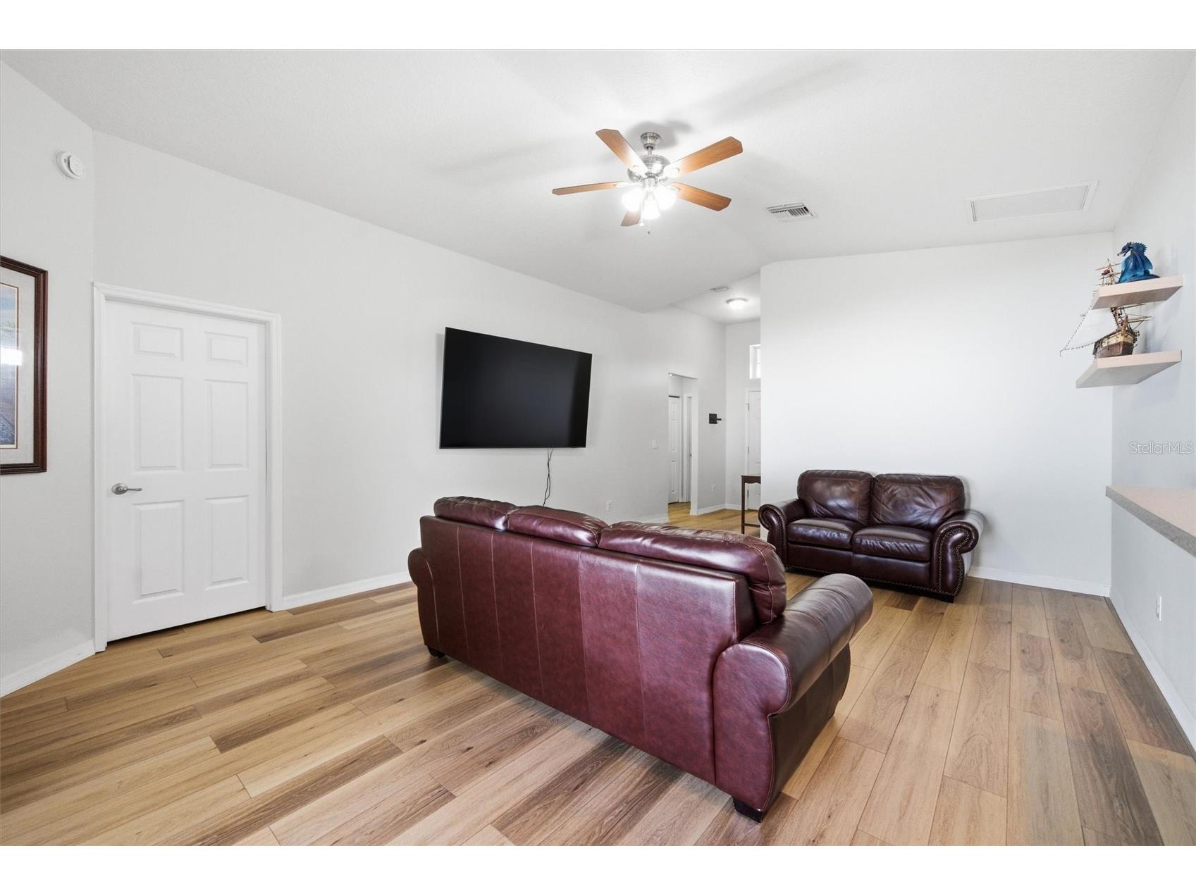 37142 Highland Bluff Circle Dade City FL 33523 TB8478233 image13