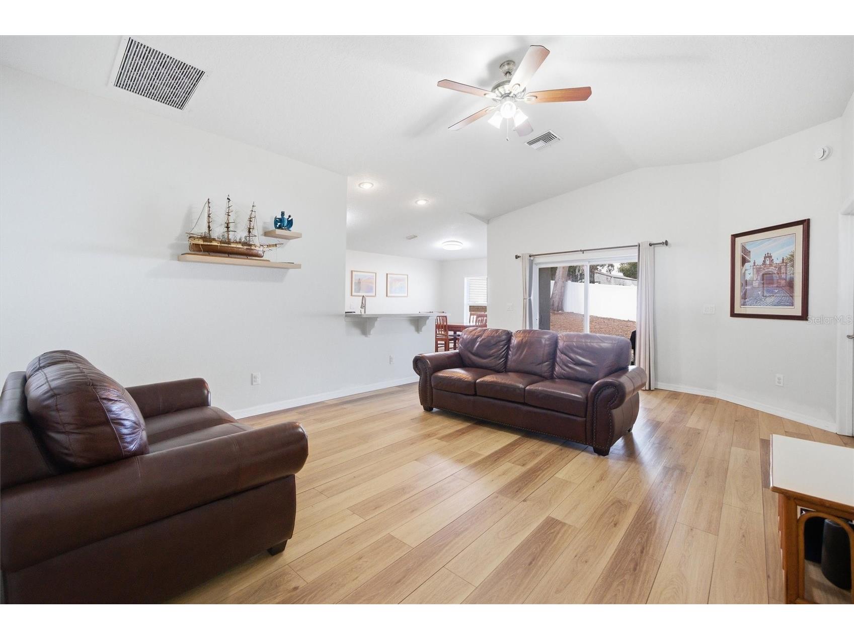 37142 Highland Bluff Circle Dade City FL 33523 TB8478233 image15