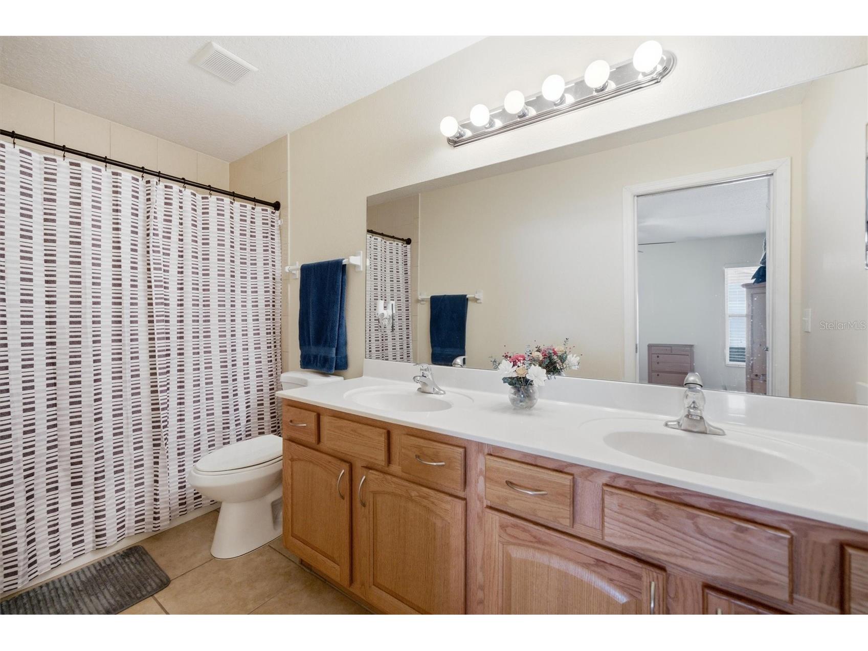 37142 Highland Bluff Circle Dade City FL 33523 TB8478233 image19