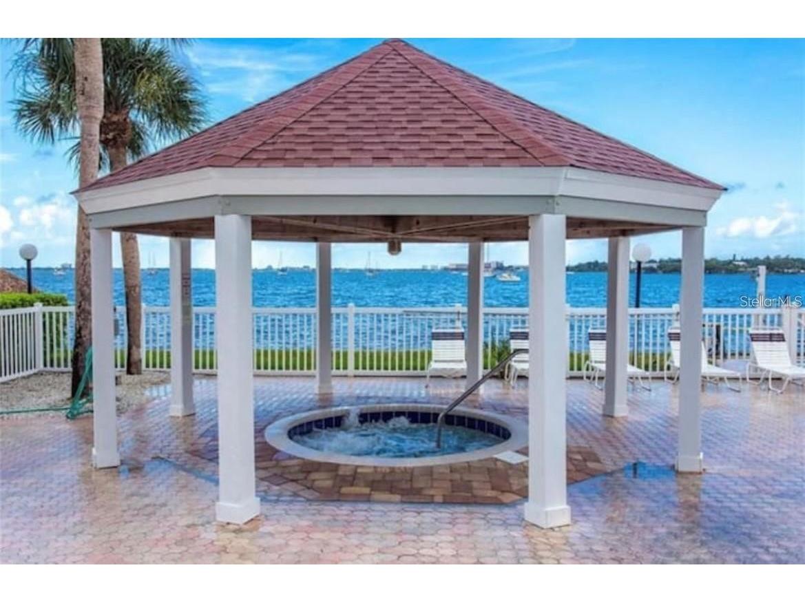 3715 42nd Way S #F Saint Petersburg FL 33711 TB8411638 image10