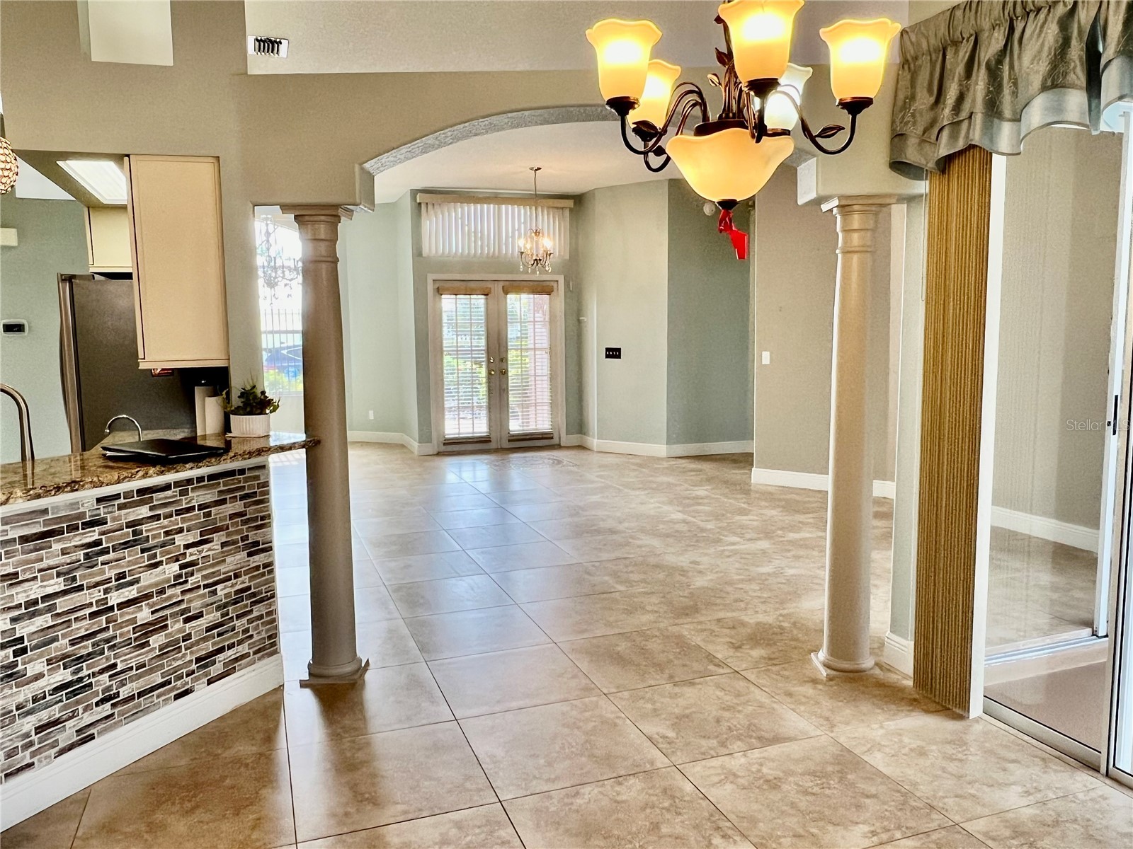 3715 72nd Ave E Sarasota FL 34243 A4698621 image2