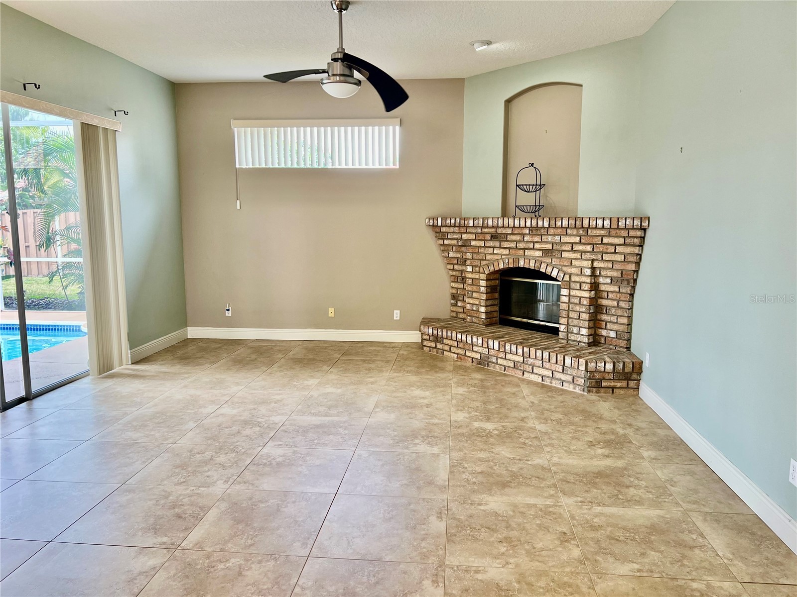 3715 72nd Ave E Sarasota FL 34243 A4698621 image4