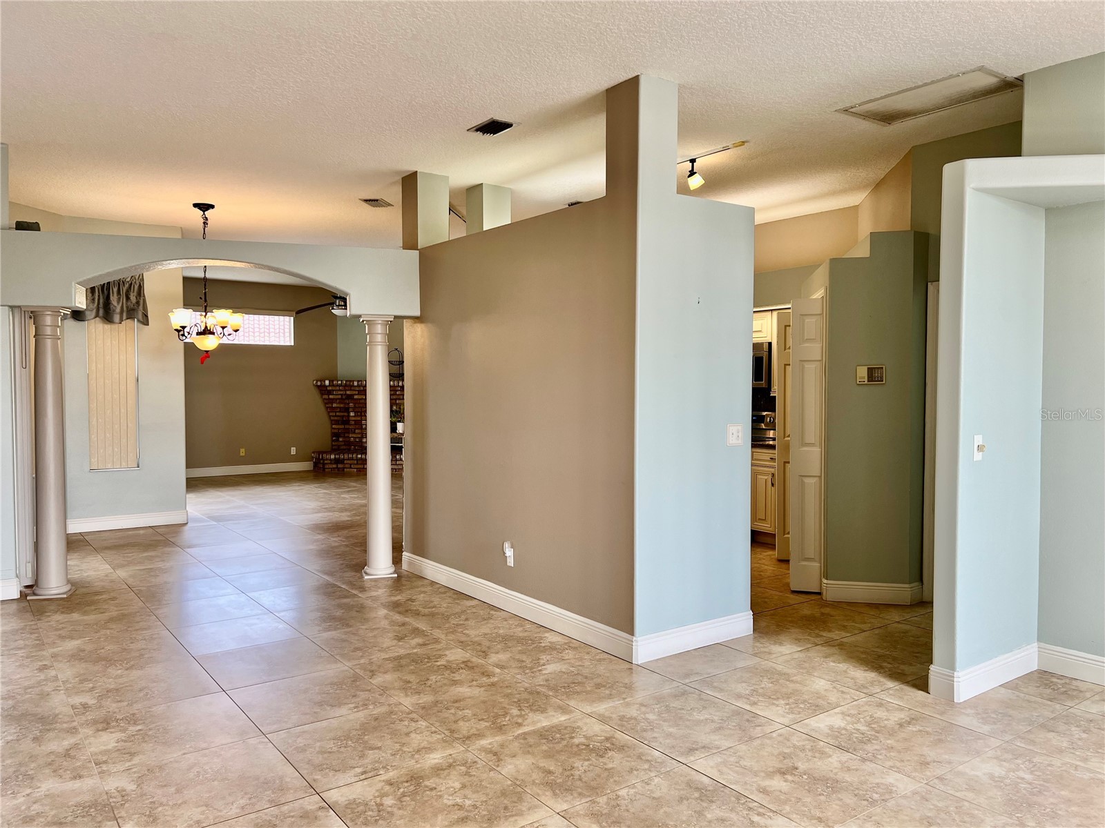 3715 72nd Ave E Sarasota FL 34243 A4698621 image5