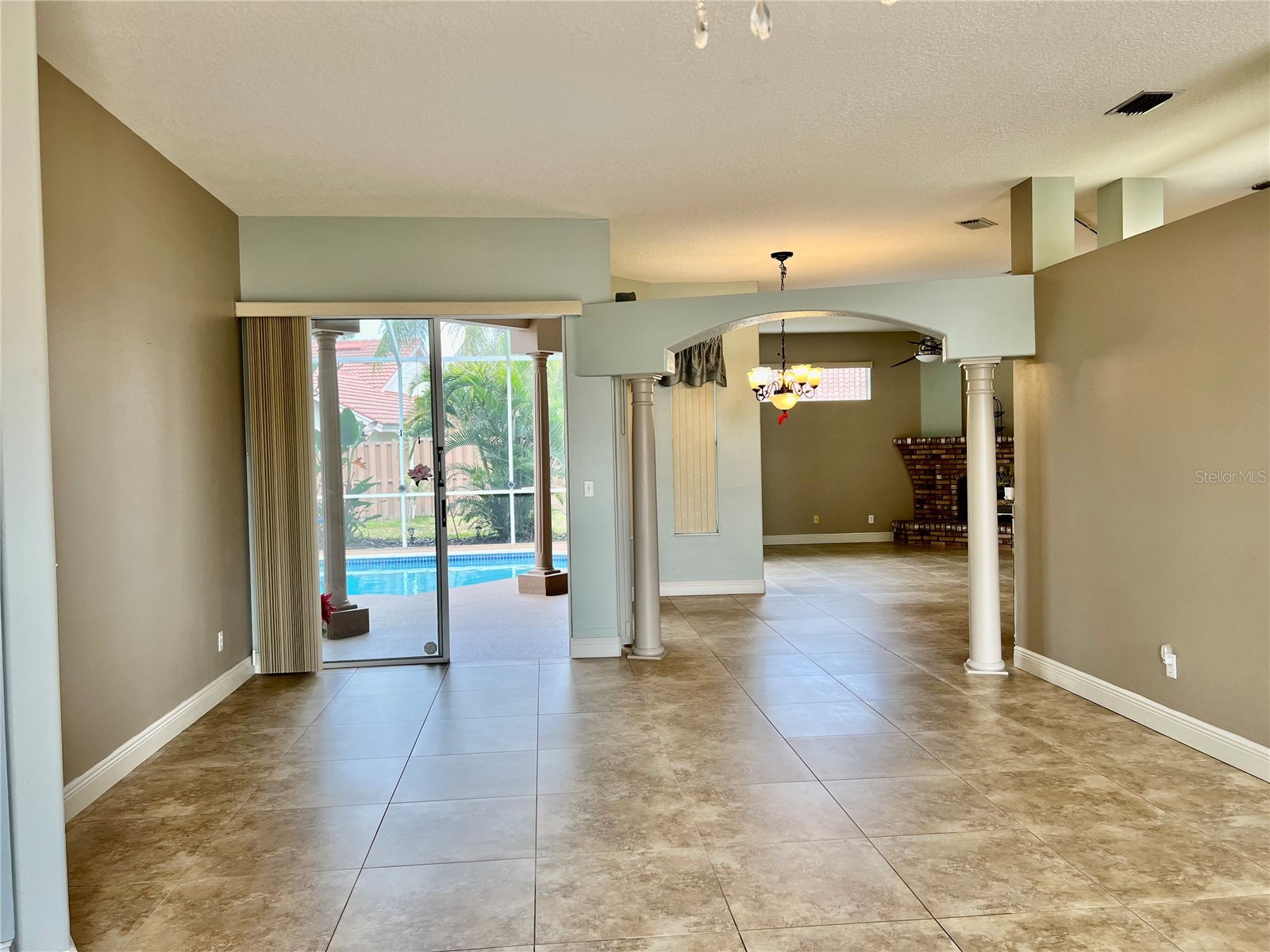 3715 72nd Ave E Sarasota FL 34243 A4698621 image6