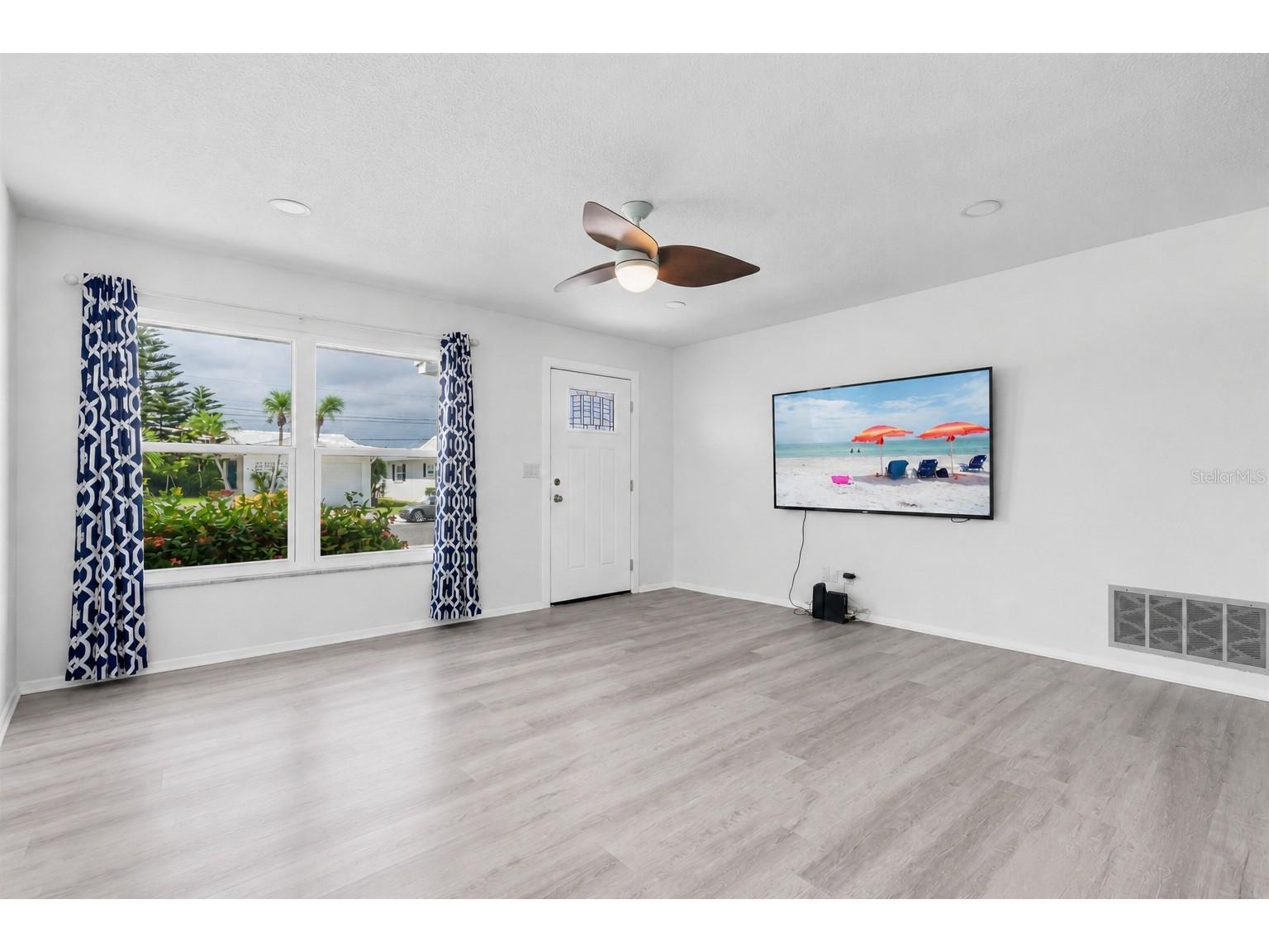 3715 98th Avenue N #3 Pinellas Park FL 33782 TB8514191 image2