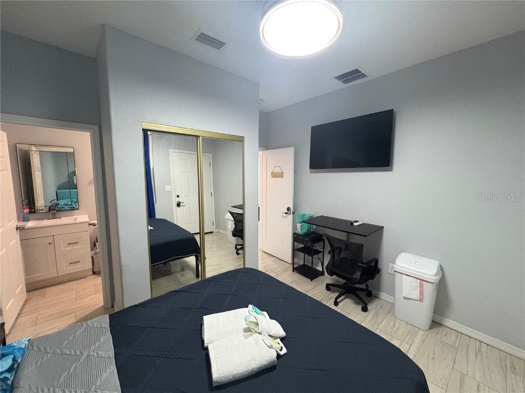 3715 Valley Tree Drive Tampa FL 33610 TB8453789 image14