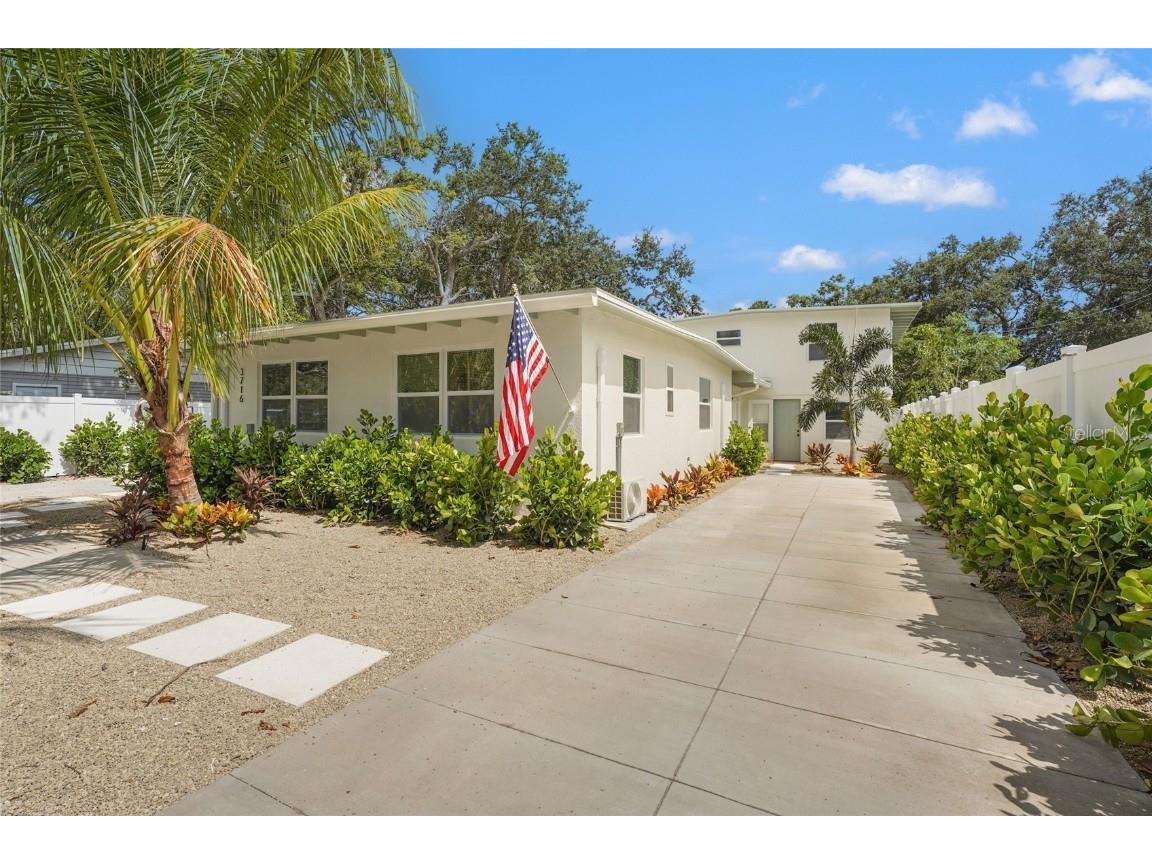 3716 7th Avenue W Bradenton FL 34205 A4660847 image1