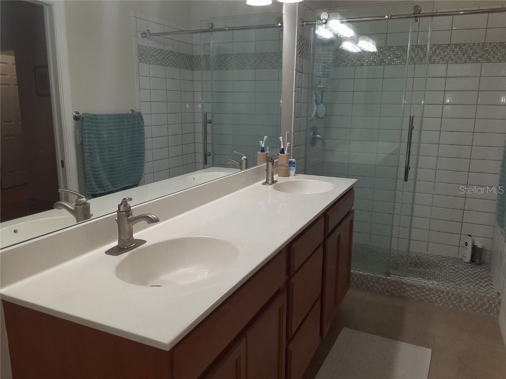 3716 82nd Avenue Circle E #102 Sarasota FL 34243 A4560493 image10