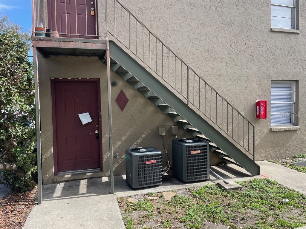 3716 W Bay Avenue #A Tampa FL 33611 U8231573 image1