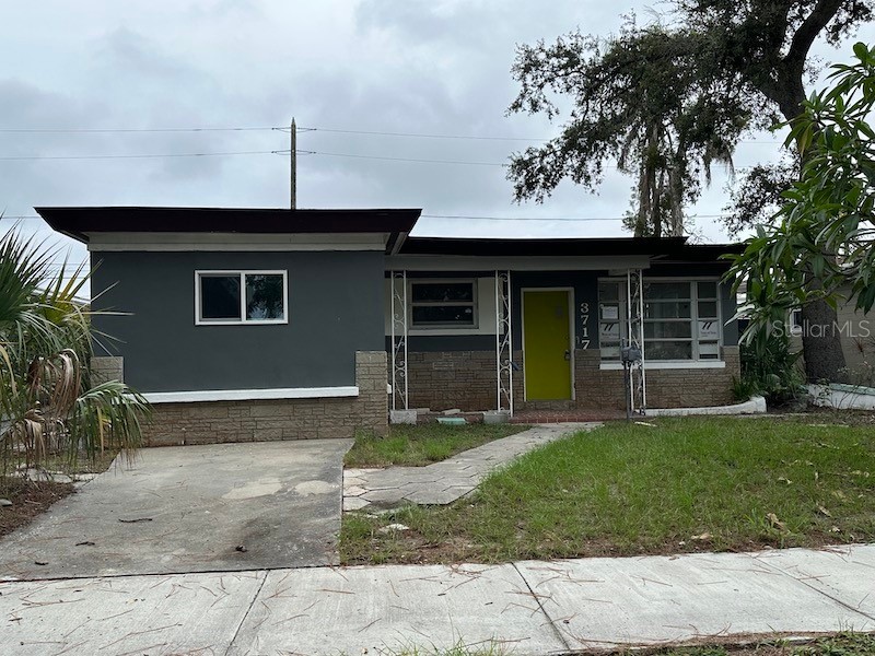 3717 1st Avenue S Saint Petersburg FL 33711 TB8432669 image1