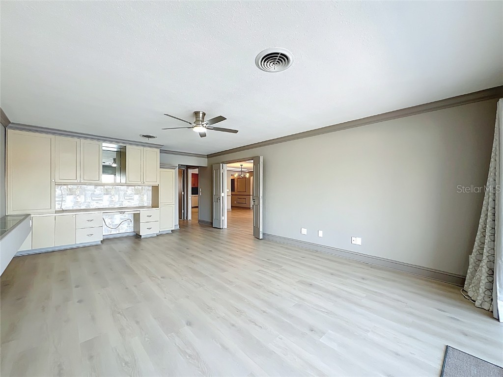 3717 46th Avenue S #11 Saint Petersburg FL 33711 TB8445735 image15