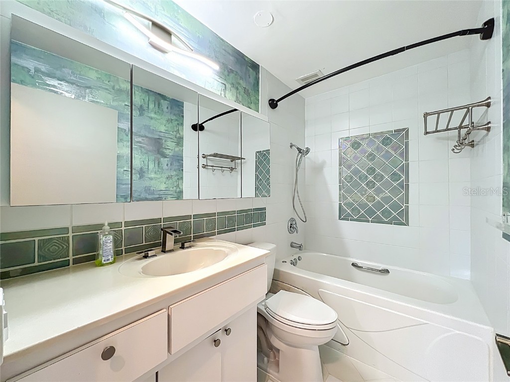 3717 46th Avenue S #11 Saint Petersburg FL 33711 TB8445735 image24