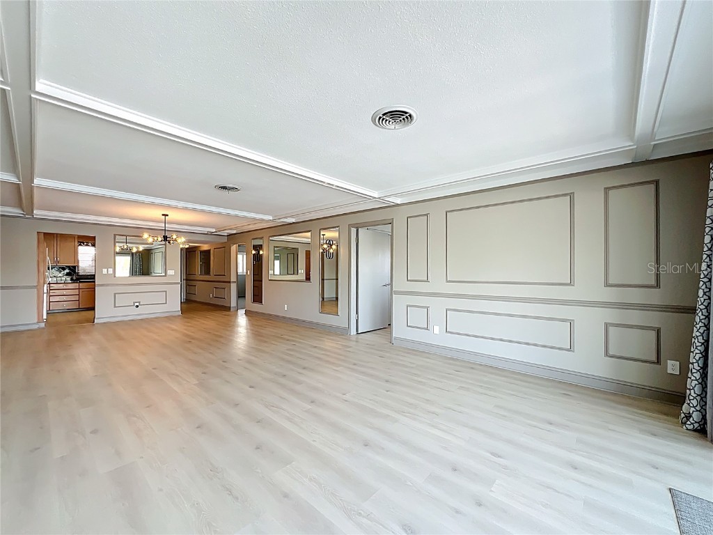 3717 46th Avenue S #11 Saint Petersburg FL 33711 TB8445735 image5