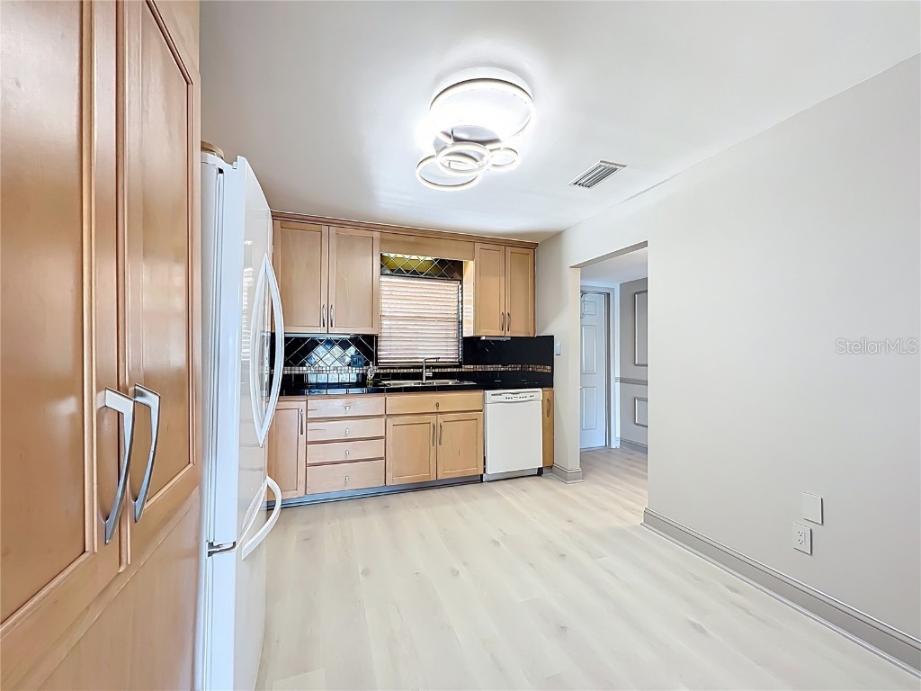 3717 46th Avenue S #11 Saint Petersburg FL 33711 TB8445735 image7