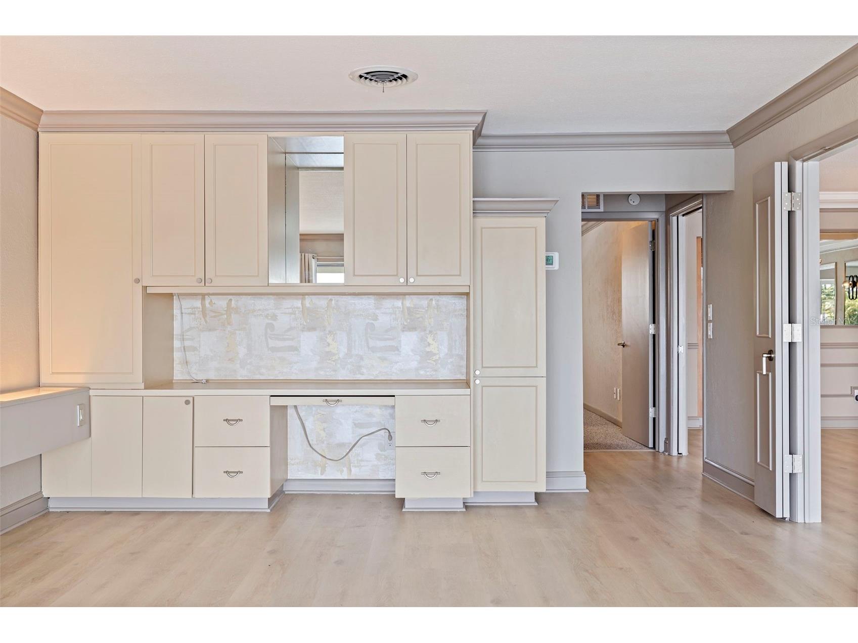 3717 46th Avenue S #11 Saint Petersburg FL 33711 TB8511459 image25