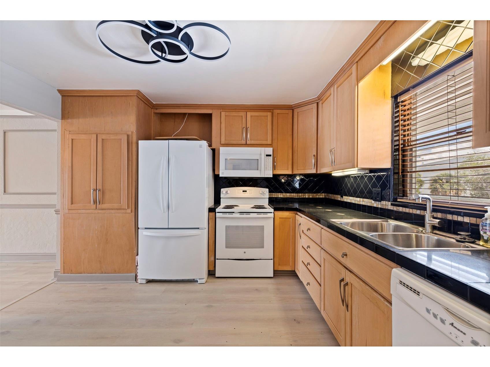 3717 46th Avenue S #11 Saint Petersburg FL 33711 TB8511459 image5