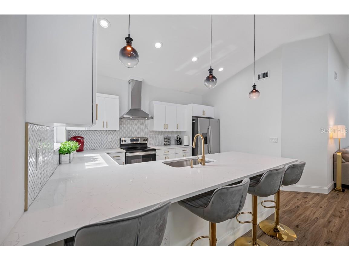 3717 E Clifton Street Tampa FL 33610 TB8408829 image2