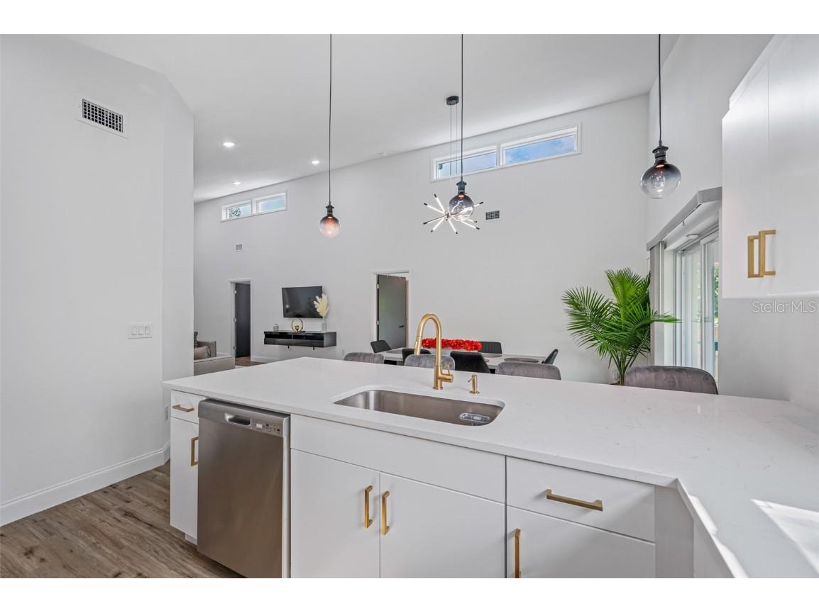 3717 E Clifton Street Tampa FL 33610 TB8408829 image25