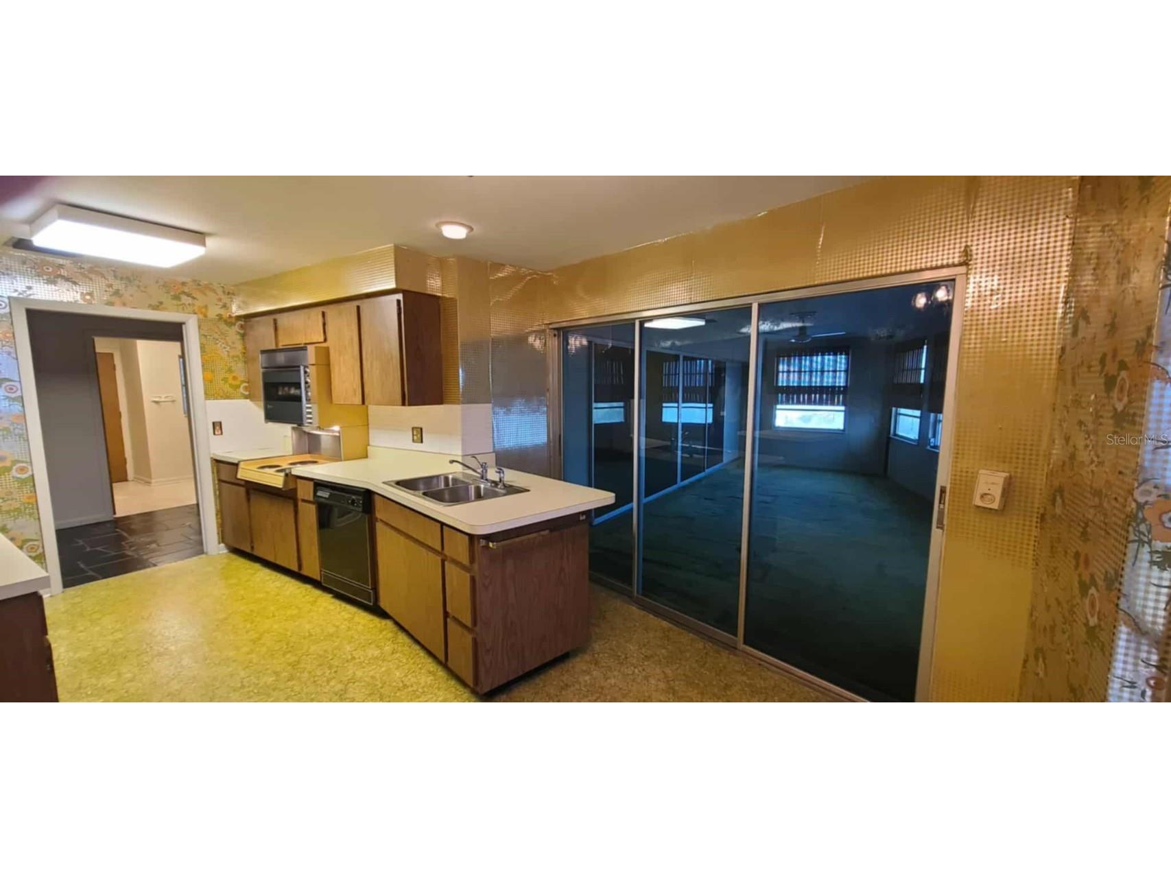 3717 Mckay Creek Drive Largo FL 33770 TB8391184 image30