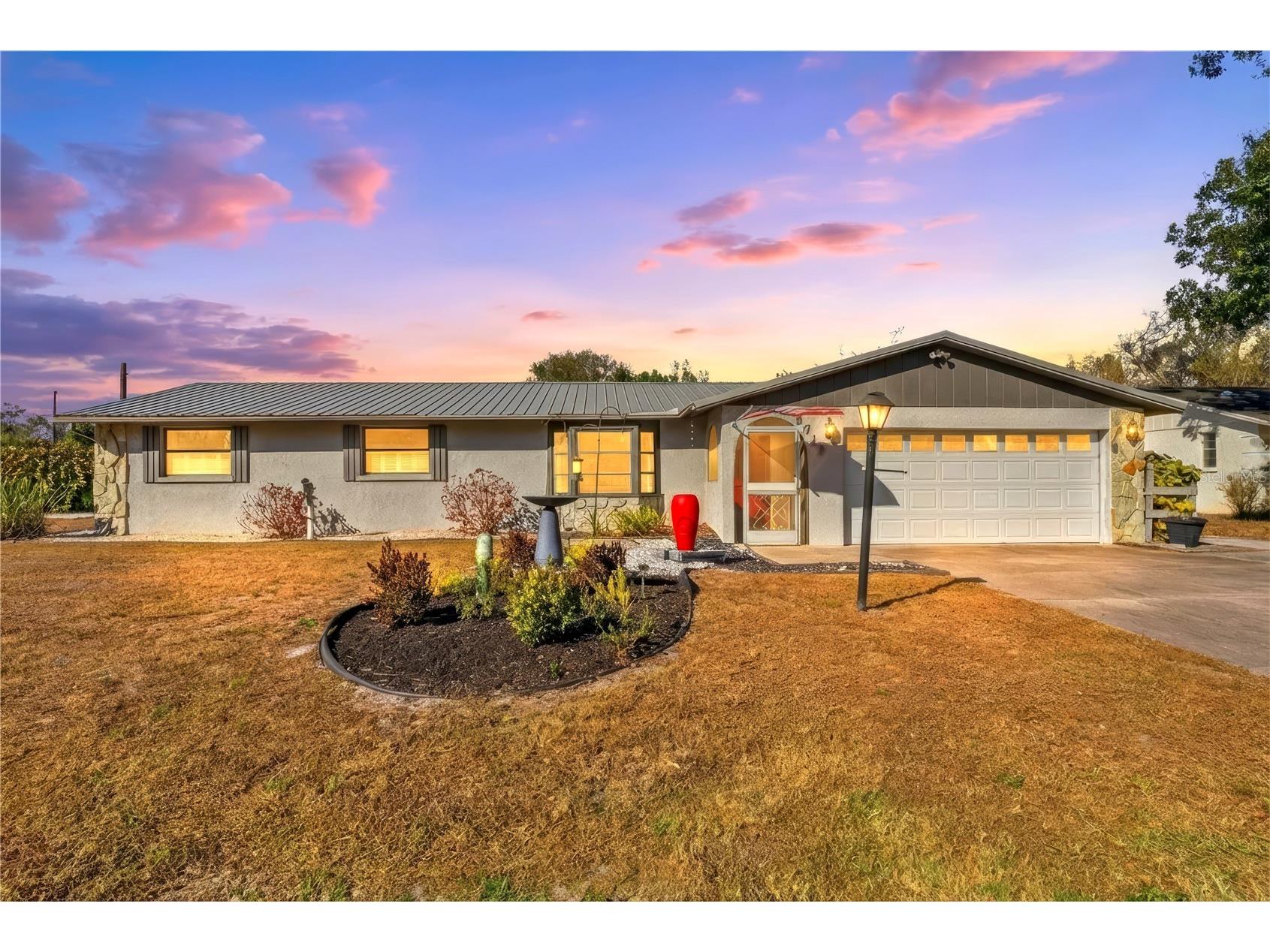 3717 Prado Drive Sarasota FL 34235 A4680869 image1