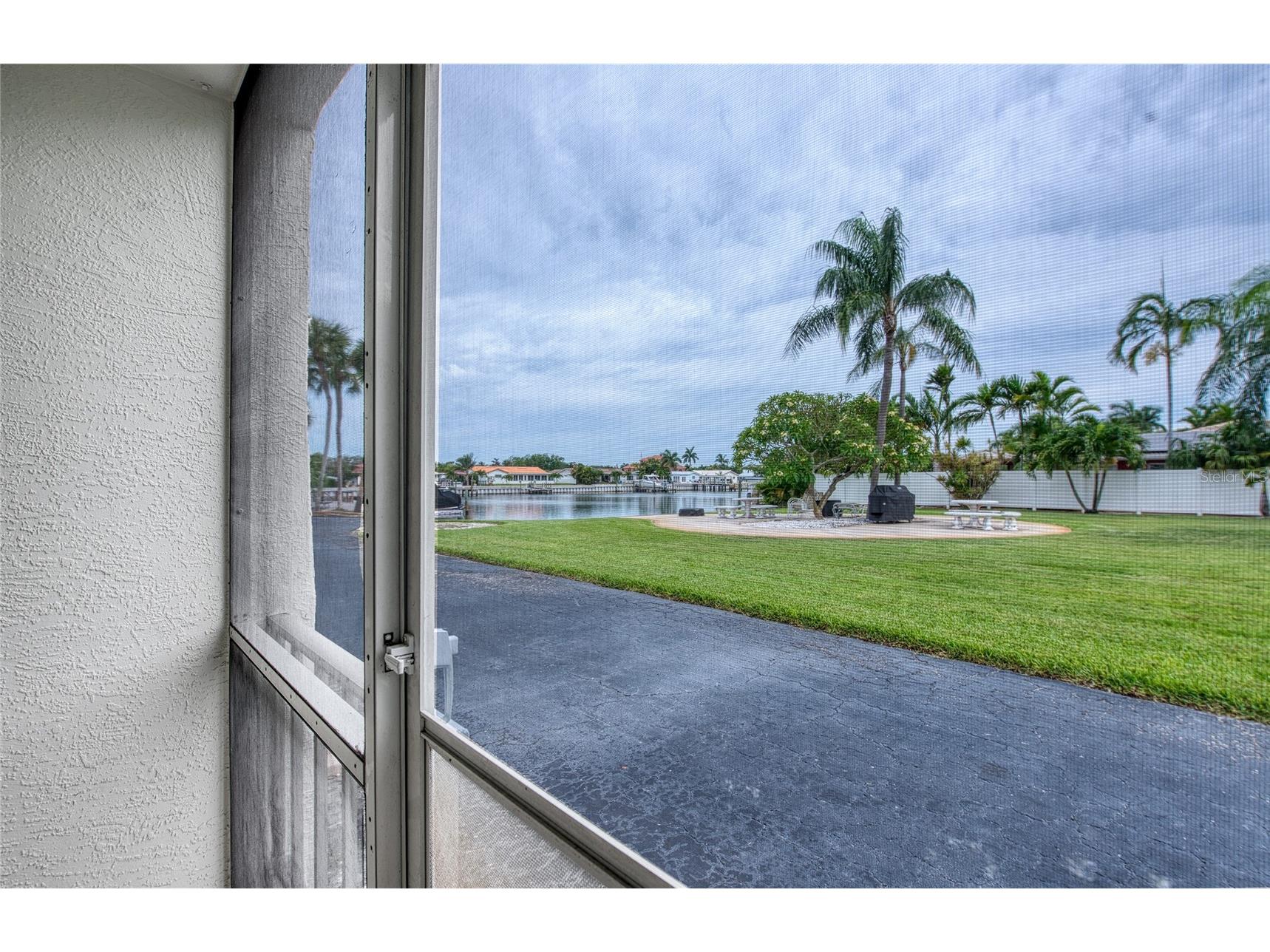 3717 S 46th Avenue S #8 Saint Petersburg FL 33711 TB8517045 image19