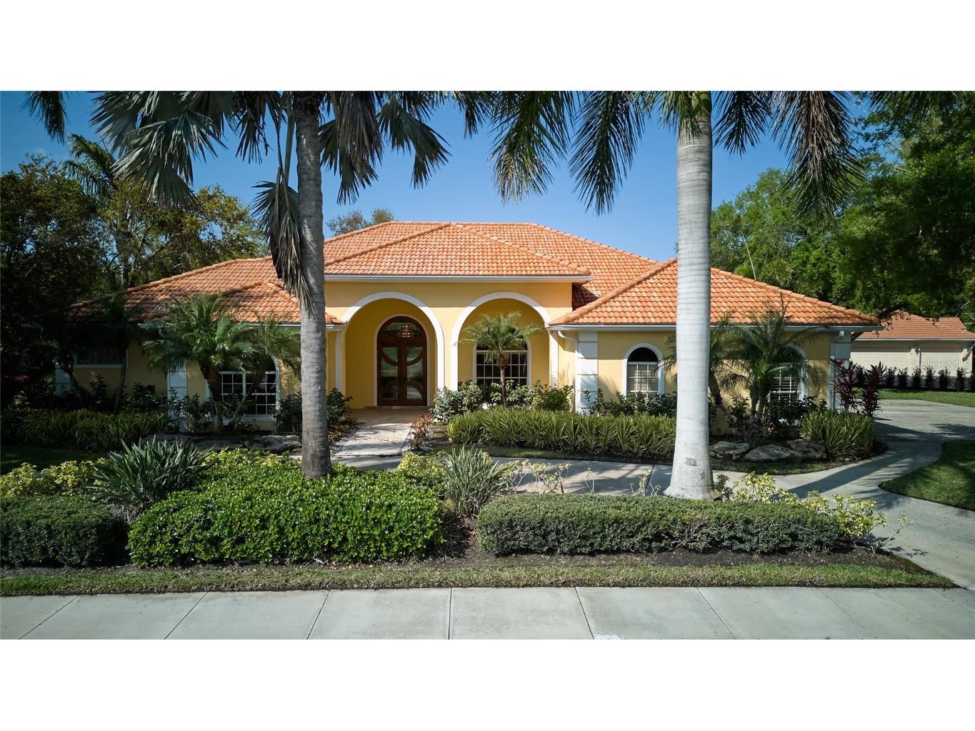 3718 Boca Pointe Drive Sarasota FL 34238 A4668962 image1