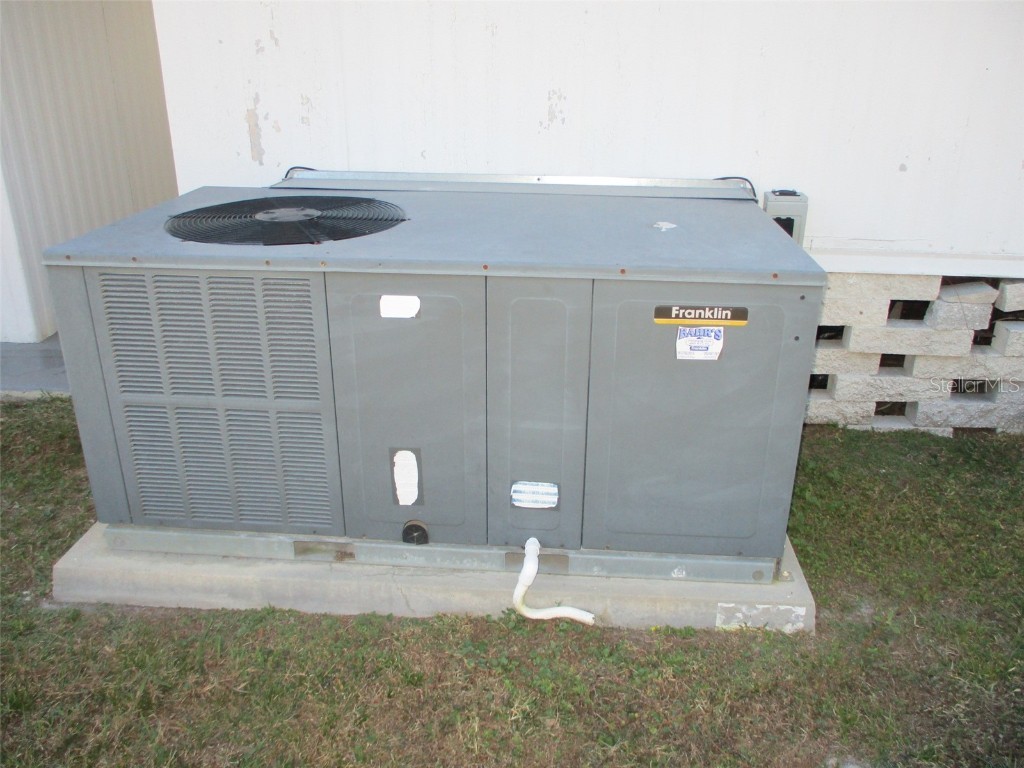 3718 Castle Drive Zephyrhills FL 33540 TB8460096 image6