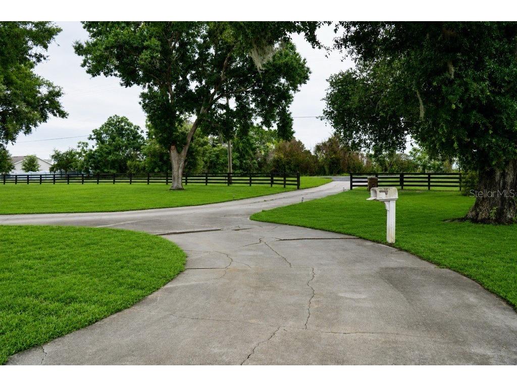 37180 County Road 452 Grand Island FL 32735 O6419737 image2