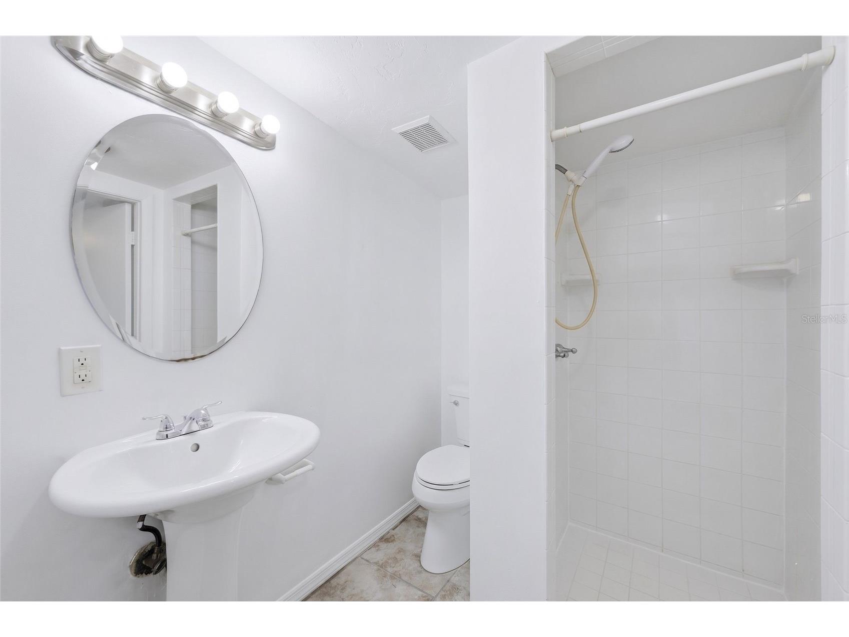 3719 Papai Drive Sarasota FL 34232 A4693599 image20