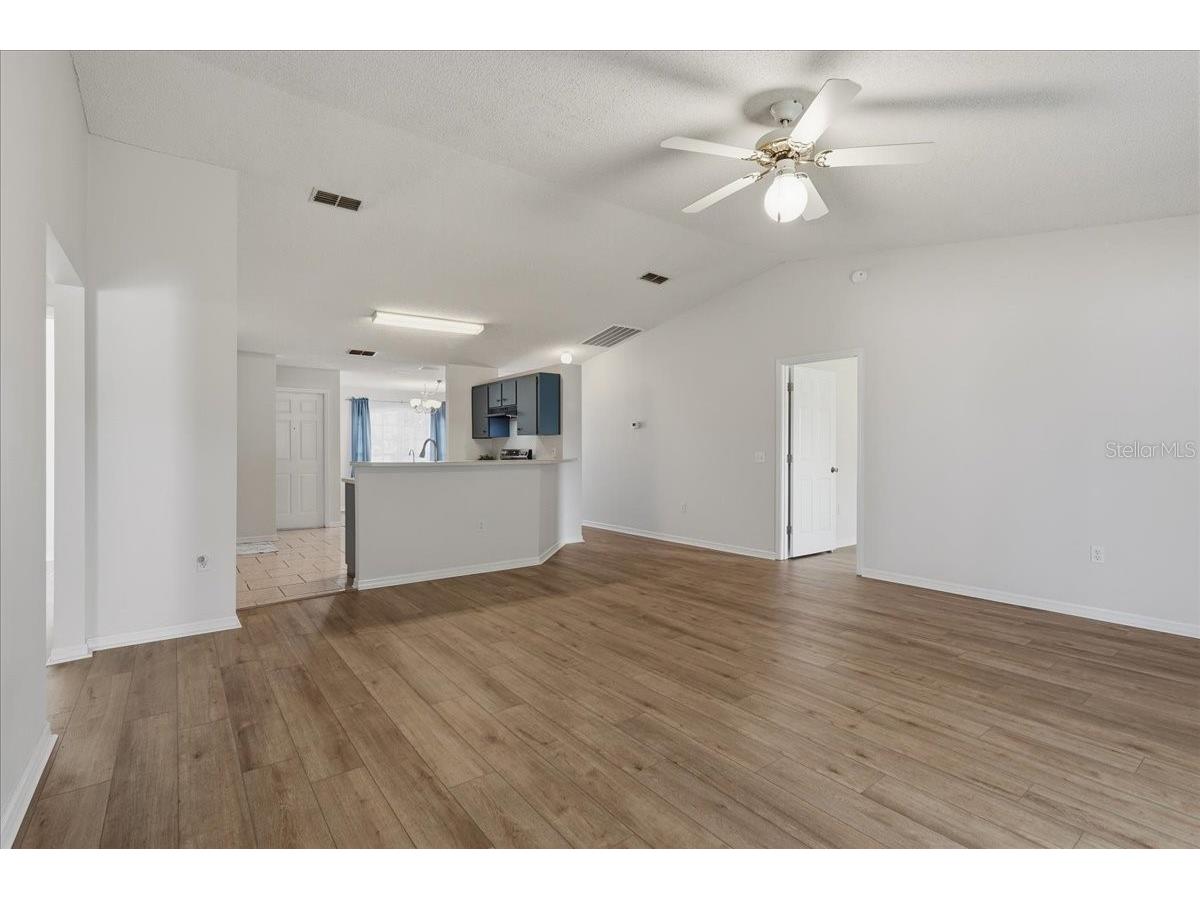 372 Lake Daisy Cir Winter Haven FL 33884 P4939239 image16