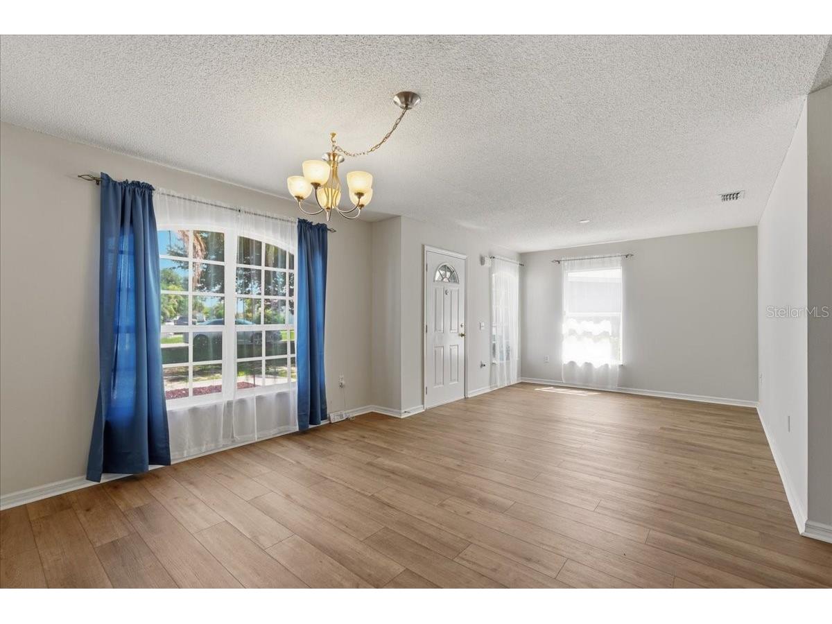 372 Lake Daisy Cir Winter Haven FL 33884 P4939239 image3