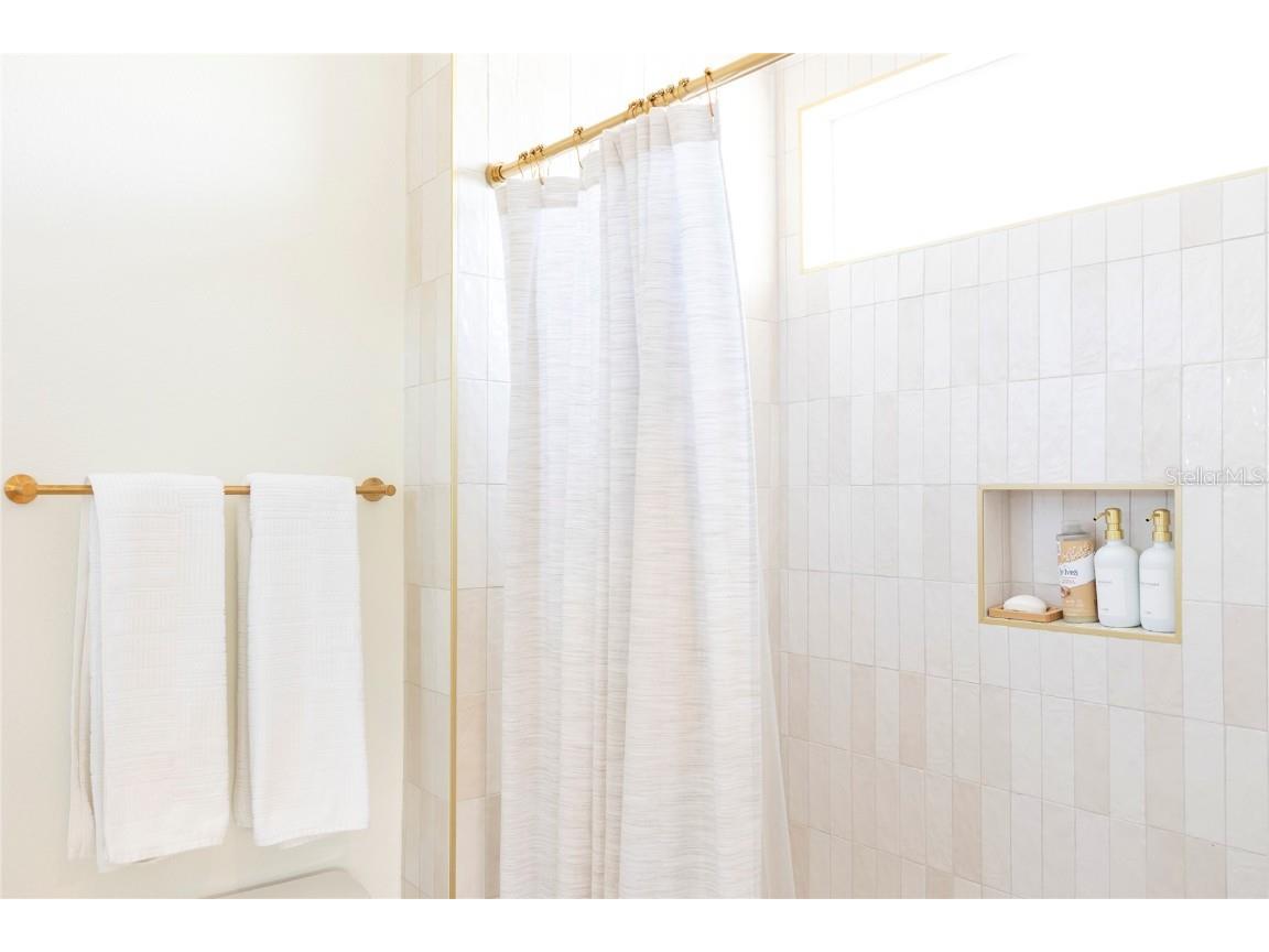 372 Larboard Way Clearwater Beach FL 33767 TB8452126 image37