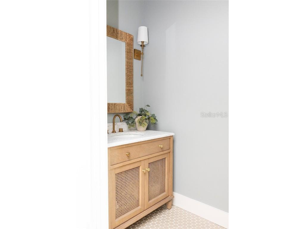 372 Larboard Way Clearwater Beach FL 33767 TB8452126 image44