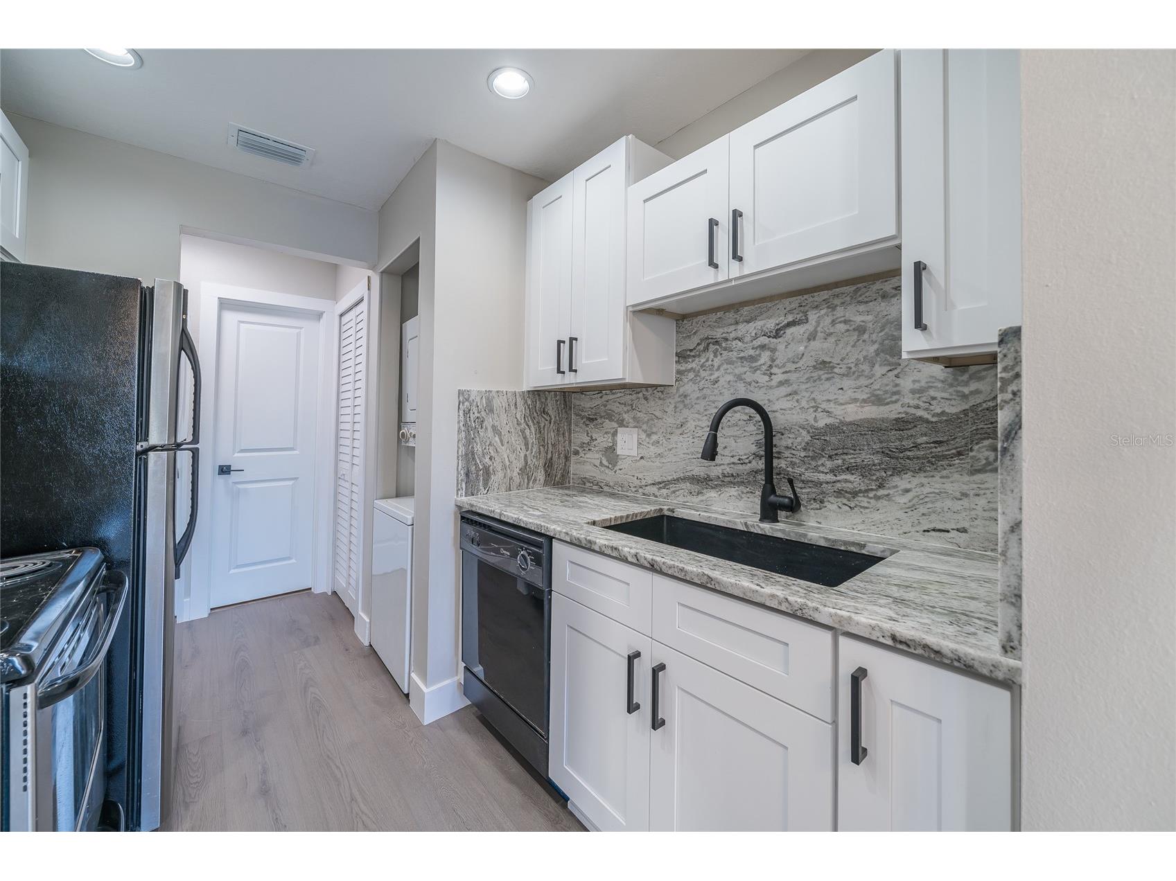 372 Moorings Cove Drive #372 Tarpon Springs FL 34689 TB8505023 image25
