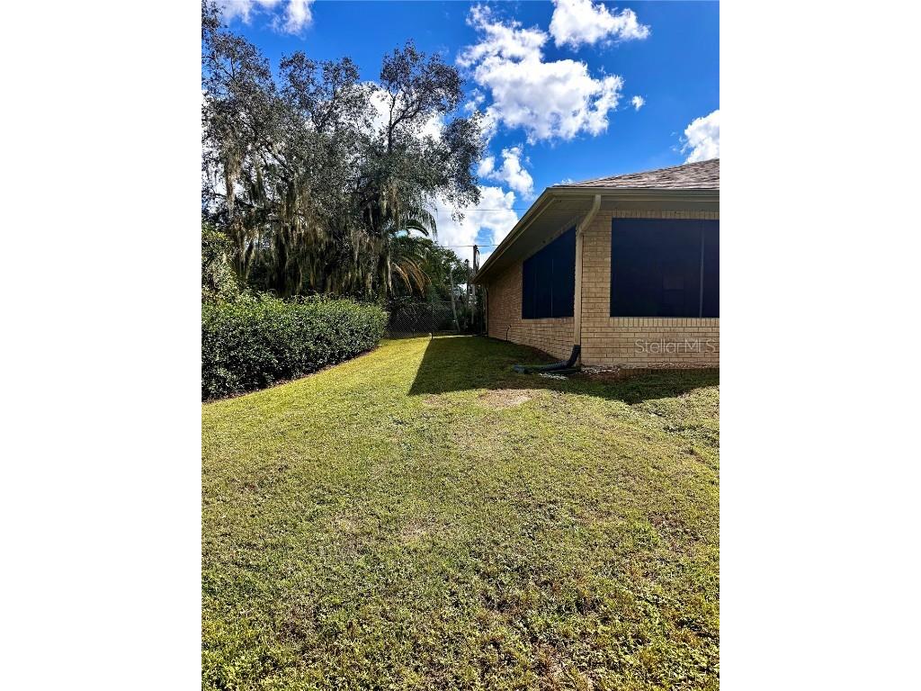 372 Wisteria Court Deltona FL 32738 S5137305 image18