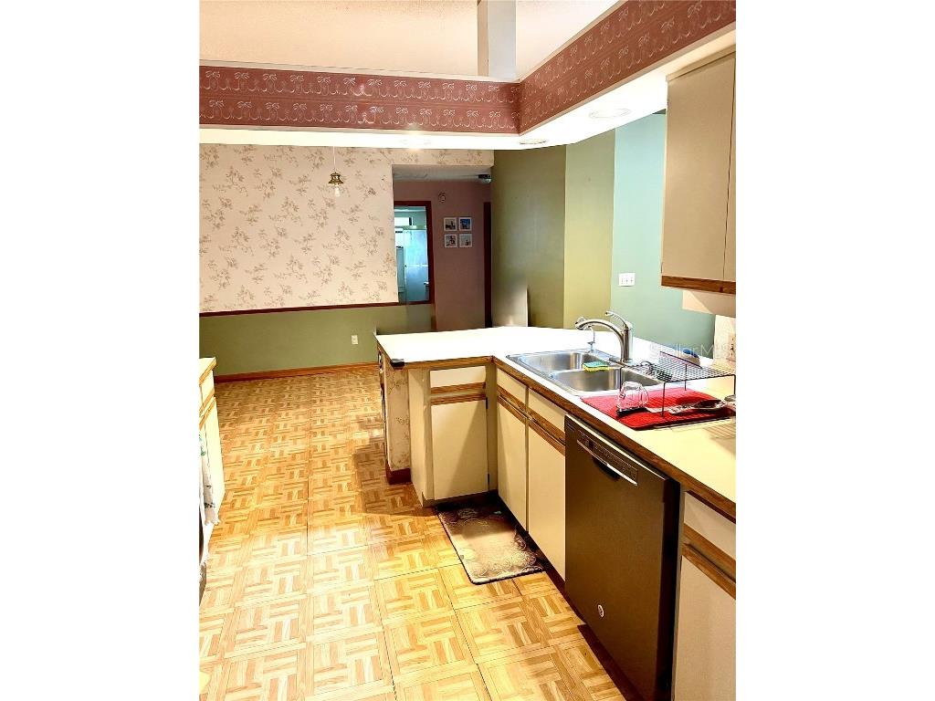 372 Wisteria Court Deltona FL 32738 S5137305 image6